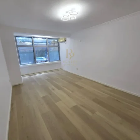 Tirane, shitet apartament 2+1+Ballkon Kati 2, 75 m² 188.000 € (PRane Spitalit Gjerman)