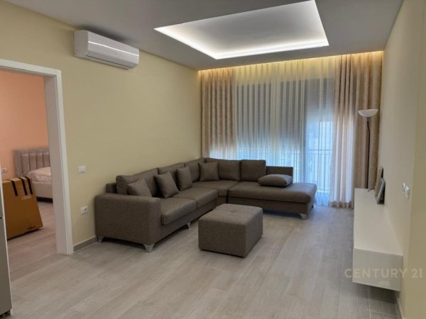 Tirane, jepet me qera apartament 2+1 Kati 9, 115 m² 1.200 € (LIQENI I THATE)