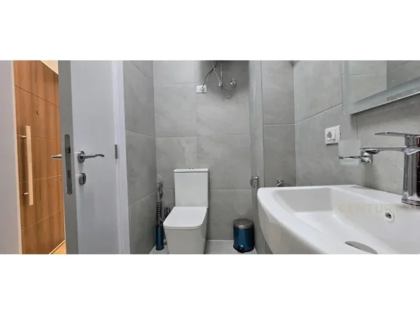 Tirane, shitet apartament 2+1 Kati 7, 98 m² 148.000 € 