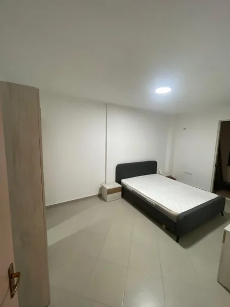 Tirane, jepet me qera apartament 1+1 Kati 6, 72 m² 350 € (Bulevardi migjeni (kmy))