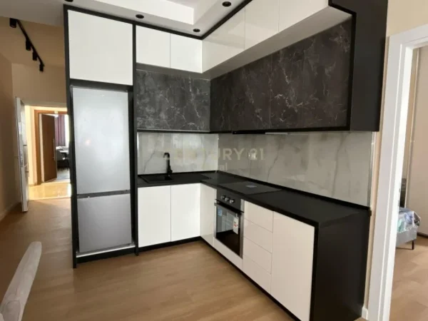 Tirane, shitet apartament 2+1 , 88 m² 143.000 € 