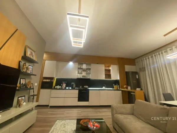 Tirane, shitet apartament 2+1 , 117 m² 207.000 € 
