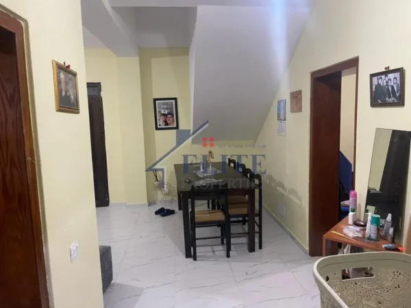 Tirane, jepet me qera apartament 3+1+Aneks+Ballkon Kati 1, 110 m² 620 € (Ali Demi)