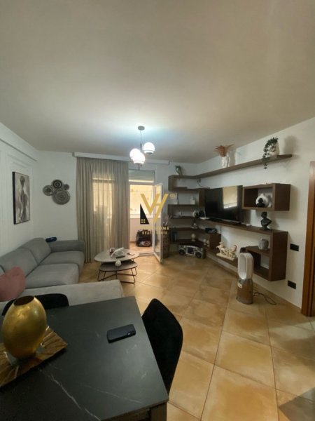 Tirane, shitet apartament 1+1+Ballkon Kati 2, 63 m² 150.000 € (KODRA E DIELLIT 1)