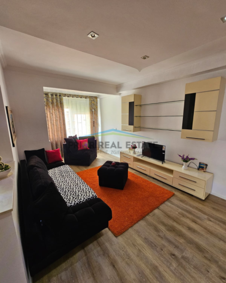 Tirane, shitet apartament 2+1+Ballkon Kati 3, 91 m² 123.000 € (Fresku)