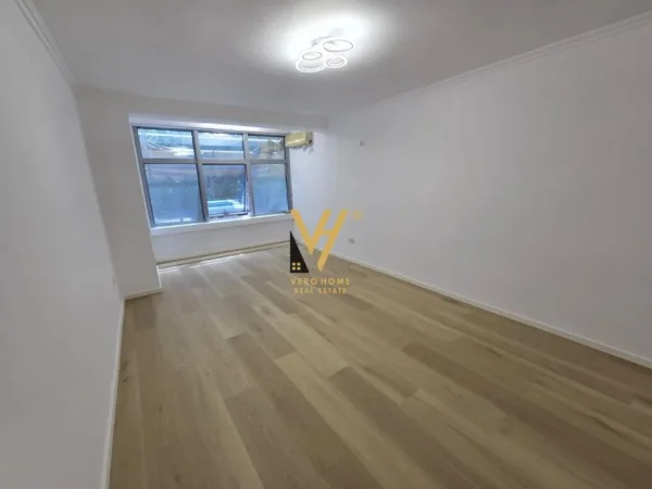 Tirane, shitet apartament 2+1+Ballkon Kati 2, 75 m² 188.000 € (RRUGA KAVAJES)