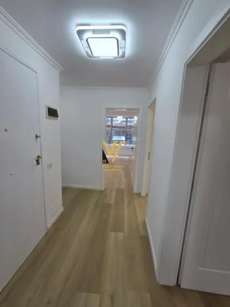 Tirane, shitet apartament 2+1+Ballkon Kati 2, 75 m² 188.000 € (RRUGA KAVAJES)