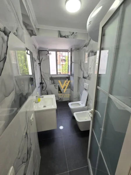 Tirane, shitet apartament 2+1+Ballkon Kati 2, 75 m² 188.000 € (RRUGA KAVAJES)