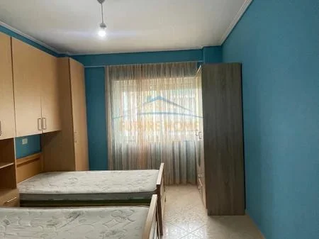 Shitet, Apartament 2+1+ Garazh, Ish-Parku i Autobusave, Tirane. AREA53187