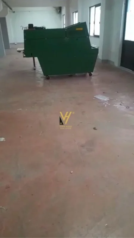 Tirane, jepet me qera magazine Kati 1, 500 m² 1.800 € (KMY,YZBERISHT)