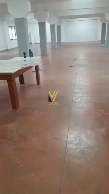 Tirane, jepet me qera magazine Kati 1, 500 m² 1.800 € (KMY,YZBERISHT)