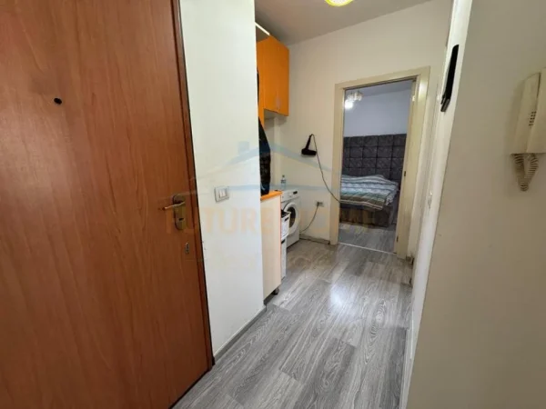 Tirane, shitet apartament 1+1 Kati 4, 75 m² 187.500 € (RRUGA E DIBRES)
