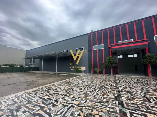 Tirane, jepet me qera magazine Kati 0, 850 m² 5.000 € (PICAR)