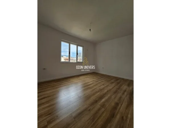 Tirane, shitet apartament 1+1 Kati 4, 45 m² 130.000 € (Qendër)
