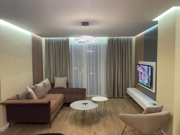 Tirane, jepet me qera apartament 2+1 Kati 9, 90 m² 600 € (KISHA ORTPODOKSE)