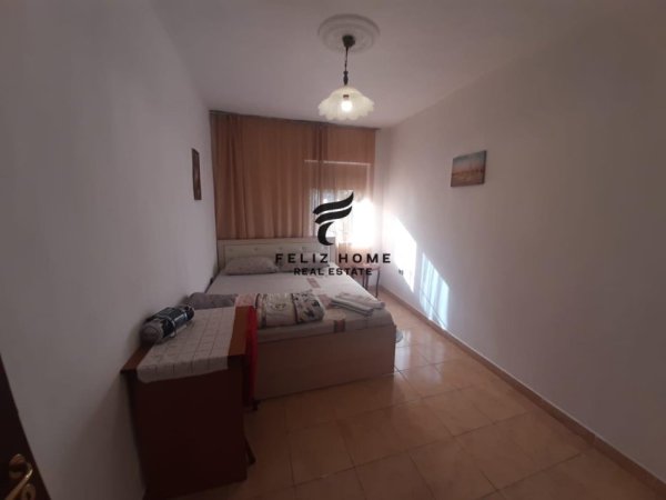 Tirane, jepet me qera apartament 1+1 Kati 1, 72 m² 500 € (BULEVARDI BAJRAM CURRI)