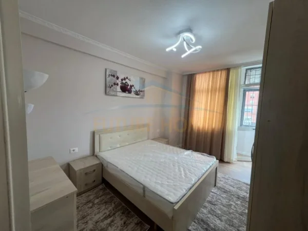 Tirane, shitet apartament 2+1 Kati 2, 90 m² 175.000 € (RRUGA E DIBRES)