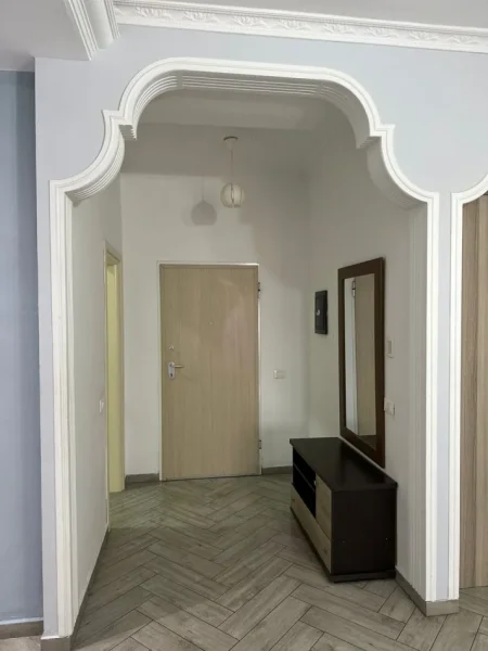 Tirane, jepet me qera apartament 1+1 Kati 9, 152 m² 500 € (Astir, Prane Bar Oslo)