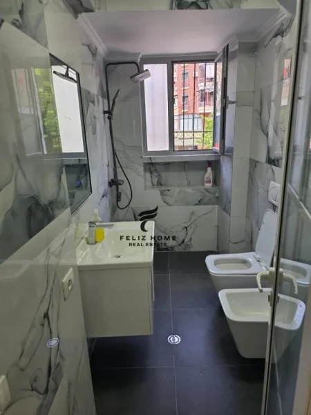 Tirane, shitet apartament 2+1 Kati 2, 75 m² 188.000 € (RRUGA E KAVAJES)