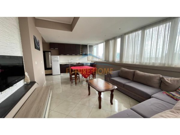 Tirane, shitet apartament 2+1+Ballkon Kati 4, 99 m² 190.000 € (ISH PARKU AUTOBUSAVE)