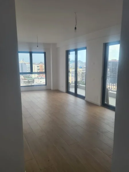 Tirane, jepet me qera apartament Kati 9, 75 m² 700 € (Tefta Tashko)