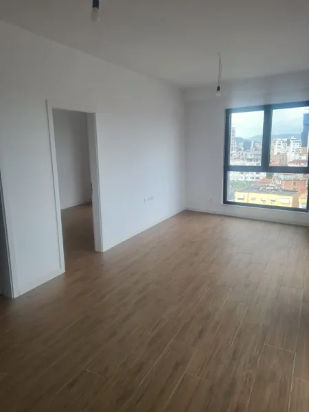 Tirane, jepet me qera apartament Kati 9, 75 m² 700 € (Tefta Tashko)
