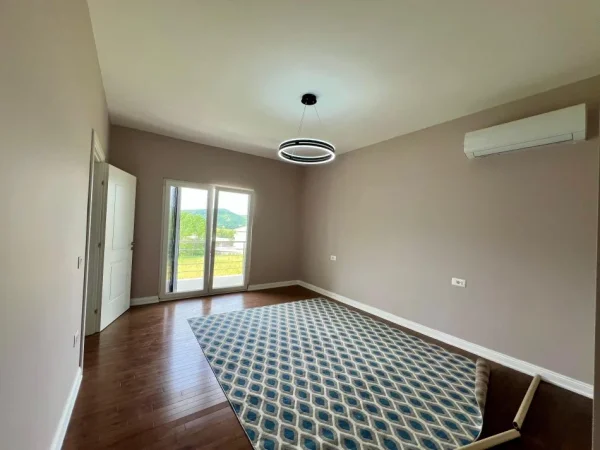Tirane, shitet Vile 3+1+Aneks+Ballkon Kati 2, 174 m² 450.000 € (Mullet)