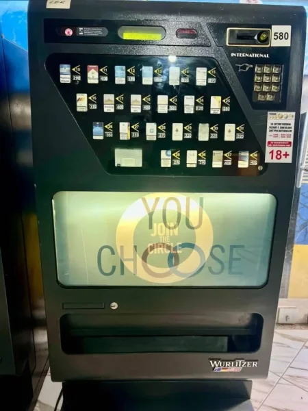 Durres, ofroj Shiten Distributor Automatik per Kafe dhe Snack ne Durres Gjithashtu disponojme edhe makineri per Cigare si dhe Expresa Gaia te markes Bianchi qe jane gati si te rinje dhe te pershtashem per restorante ,lokale,Bujtina ,Farmaci ,sht...