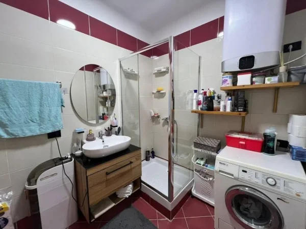 Tirane, shitet 1+1 Kati 2, 89 m² 180.000 € (Liqeni Artificial i Tiranes)