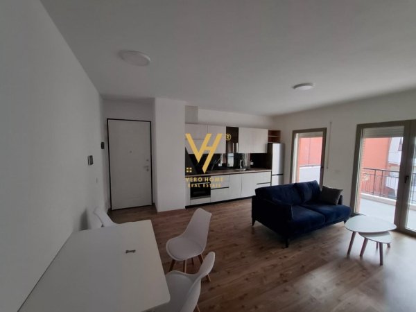 Tirane, jepet me qera apartament 1+1+Ballkon Kati 6, 65 m² 600 € (KOMPLEKSI DELIJORGJI)