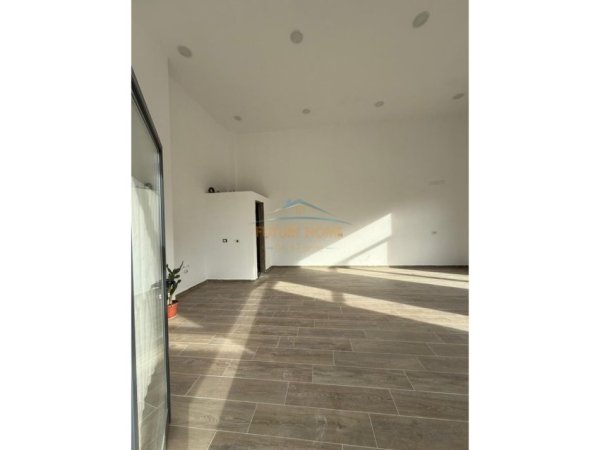 Tirane, jepet me qera dyqan Kati 0, 48 m² 697.305.110 € (Don Bosko)
