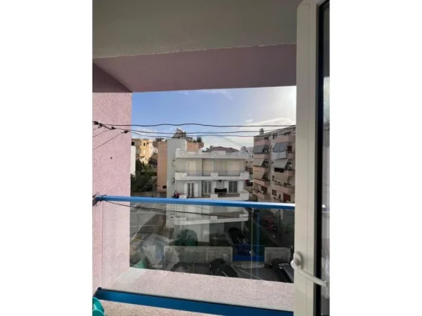 Tirane, shitet apartament 1+1+Ballkon Kati 6, 54 m² 98.000 € (Ali Demi, Kompleksi Mangalem)