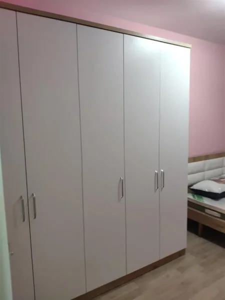Tirane, jepet me qera apartament 2+1+Ballkon Kati 3, 75 m² 500 € (Ali dem)