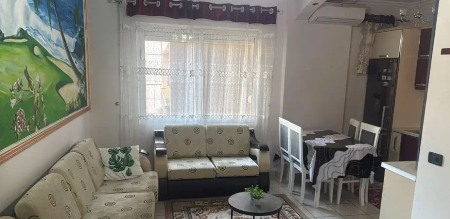 Tirane, jepet me qera apartament 2+1+Ballkon Kati 6, 90 m² 450 € (Astir)