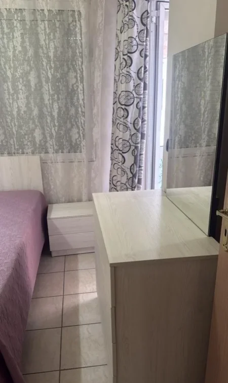 Tirane, jepet me qera apartament 2+1+Ballkon Kati 6, 90 m² 450 € (Astir)