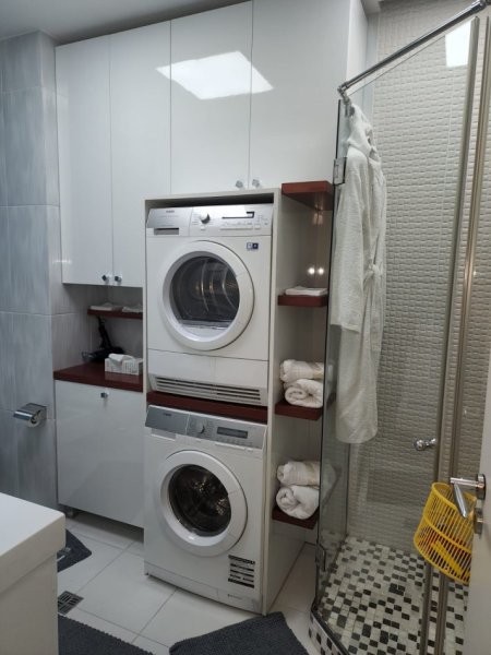 Tirane, jepet me qera apartament 2+1+Aneks+Ballkon Kati 17, 110 m² 1.600 € (Ambasador 3)