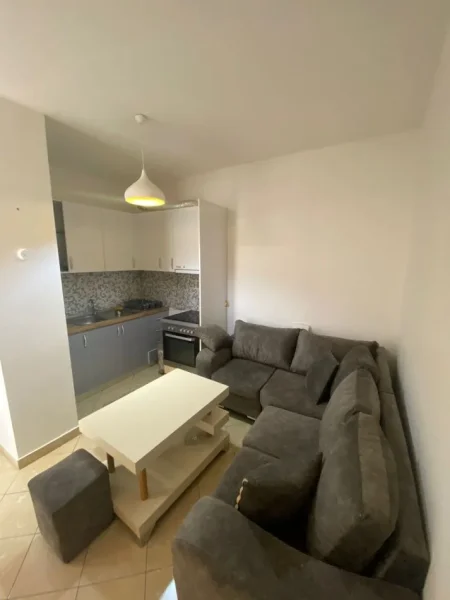 Tirane, jepet me qera apartament 1+1 Kati 4, 50 m² 400 € (Kompleksi Fratari , Astir)
