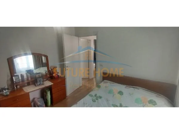 Tirane, jepet me qera apartament 2+1 Kati 5, 68 m² 500 € (Selite)