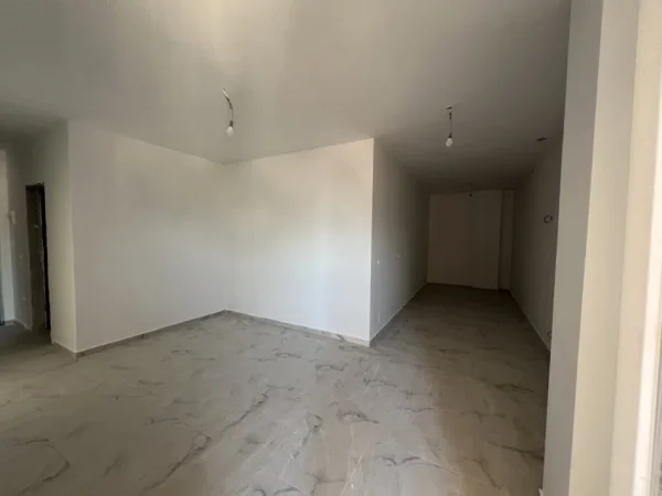 Tirane, shitet apartament 1+1 Kati 8, 75 m² 124.000 € (Dritan Hoxha)