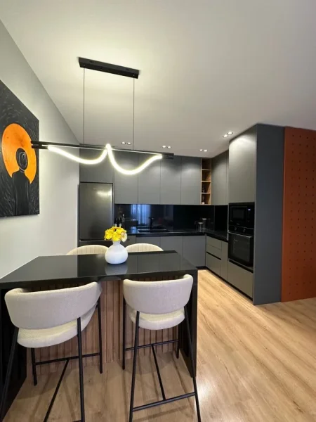 Tirane, shitet apartament 1+1 Kati 3, 64 m² 160.000 € (rruga e dibres)