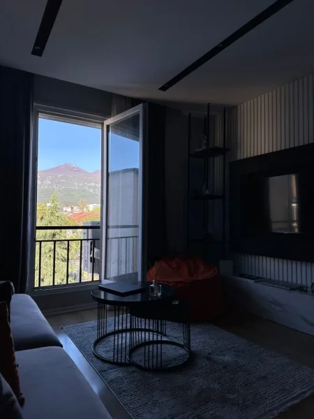 Tirane, shitet apartament 1+1 Kati 3, 64 m² 160.000 € (rruga e dibres)