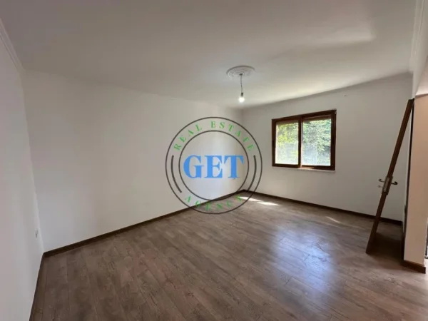 Durres, shitet apartament 1+1+Ballkon Kati 2, 59 m² 69.000 € (Lagja 18, prane Vala Park.)