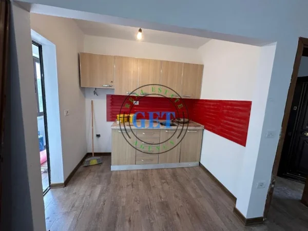 Durres, shitet apartament 1+1+Ballkon Kati 2, 59 m² 69.000 € (Lagja 18, prane Vala Park.)