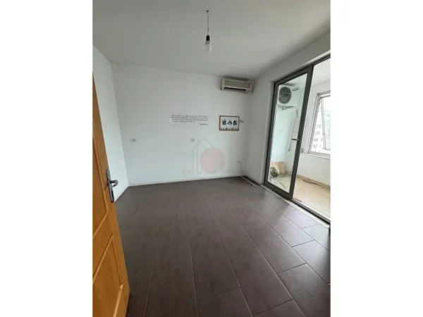 Tirane, jap me qera apartament 2+1 Kati 6, 98 m² 750 € (Zogu i zi)