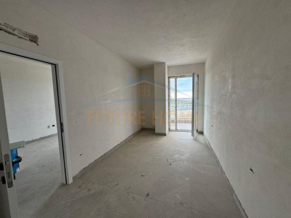 Qerret, shitet apartament 1+1 Kati 3, 75 m² 120.000 € 