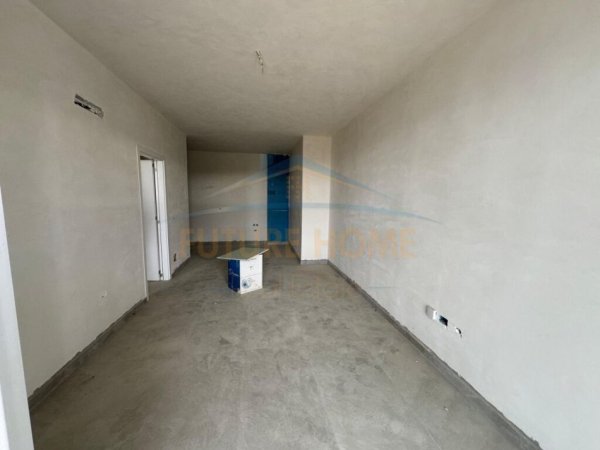 Qerret, shitet apartament 1+1 Kati 3, 75 m² 120.000 € 