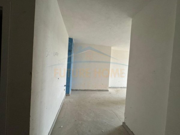 Qerret, shitet apartament 1+1 Kati 3, 75 m² 120.000 € 