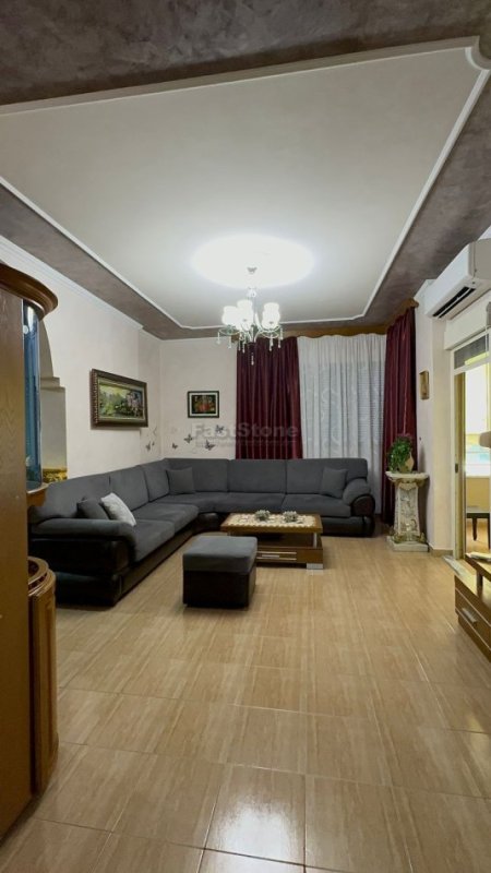 shtepi 01_2.jpg