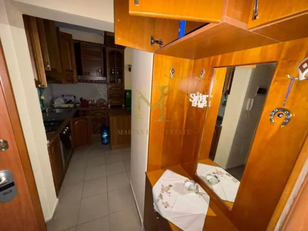 Durres, jepet me qera garsonier 1+1 Kati 2, 45 m² 200 € (plazh hekurudha,durres)