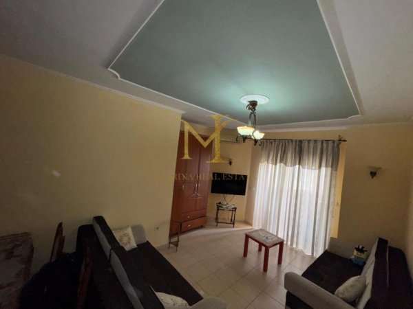 Durres, jepet me qera garsonier 1+1 Kati 2, 45 m² 200 € (plazh hekurudha,durres)